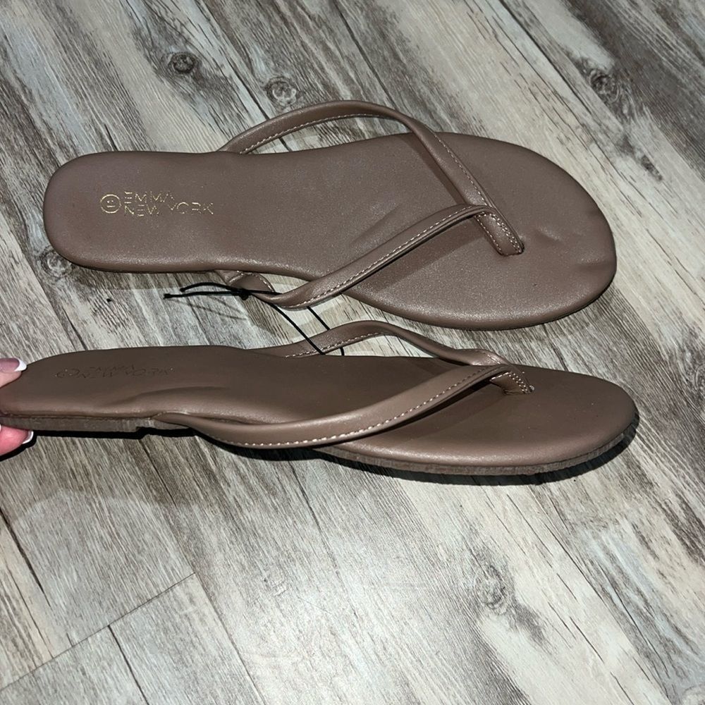 Brown Flip Flop Sandals - New York & Company